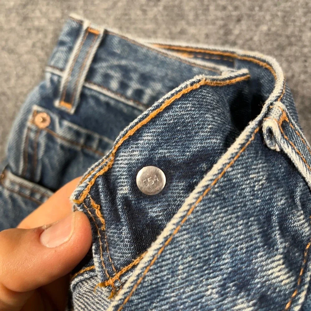 VTG Y2K‎ Levis 505 Mens 38x32 Regular Fit Straight Blue Denim Jeans Made in USA